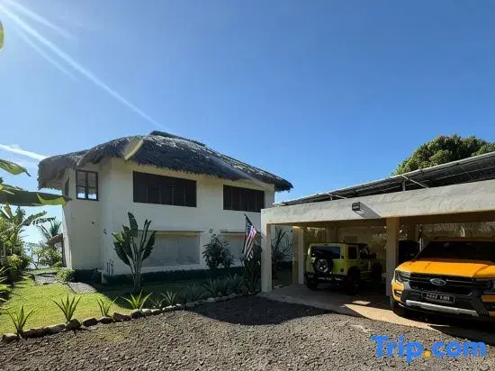 Oceanfront Luxury Villa with Private Pool