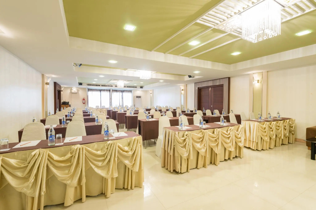 The Legacy Convention Hotel