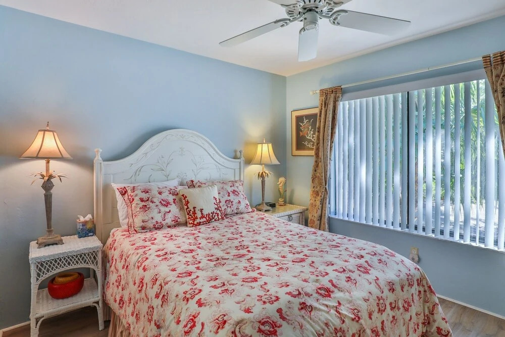 The Lakeside Beach 2 Bedroom Home