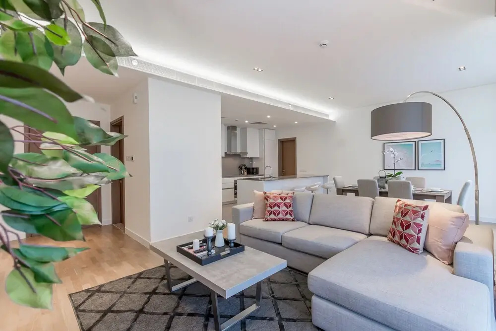 Driven Holiday Homes - City Walk 22
