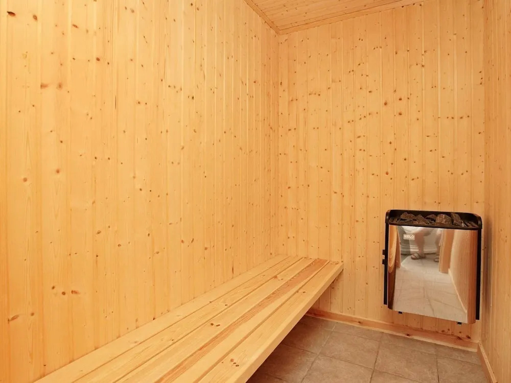 10 Person Holiday Home in Albaek