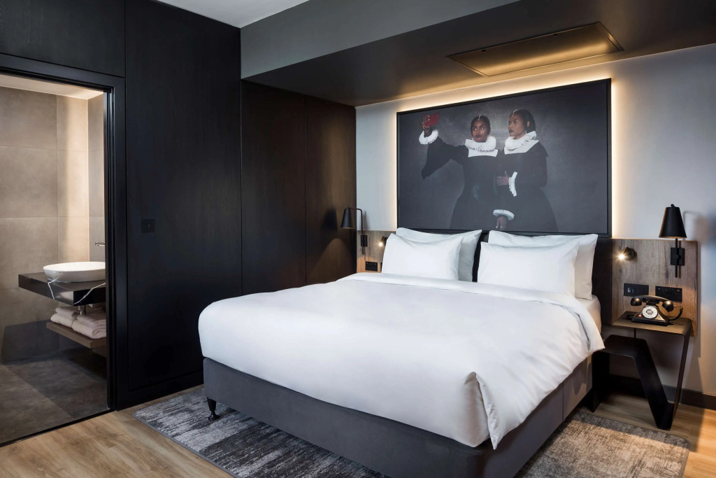 Radisson RED Hotel, Liverpool