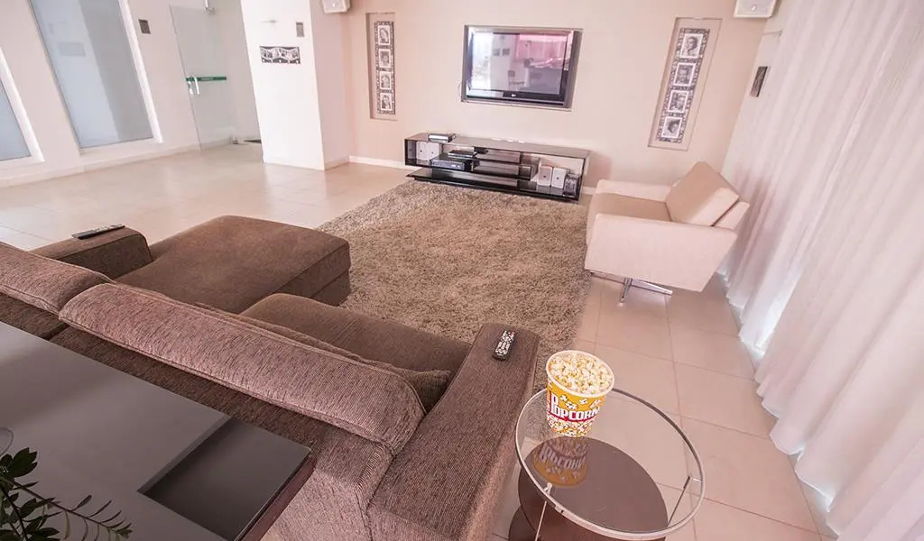 Biarritz Hplus Long Stay