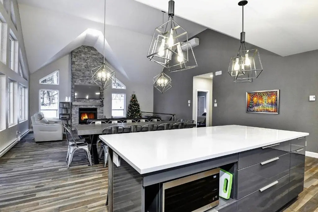 Chalet 06 Chemin Blanc by Les Chalets Alpins