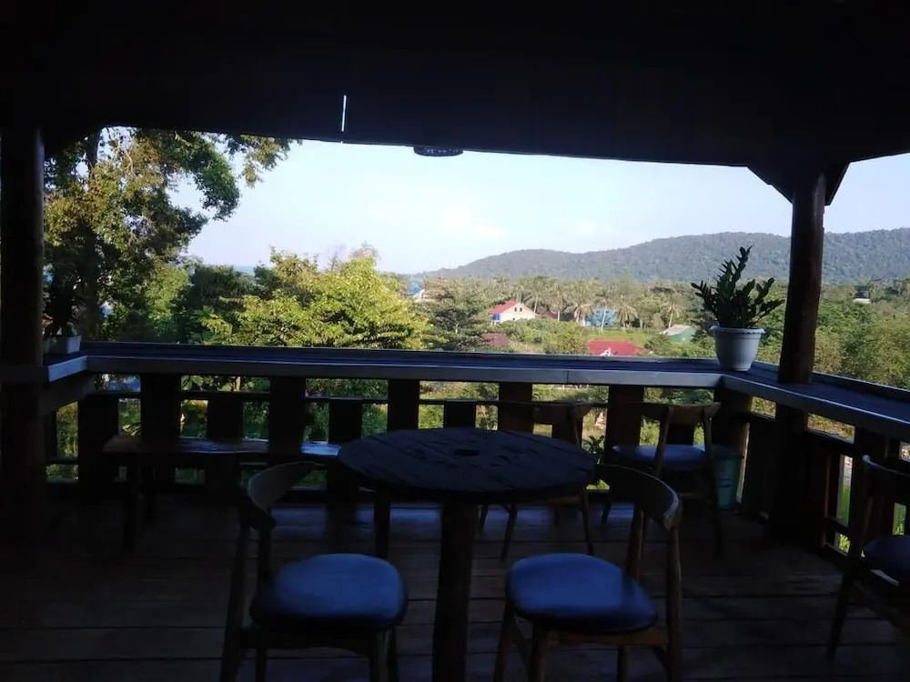 GB08 Casa 4 Suites em Guarajuba