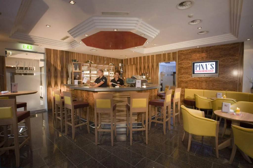 Hotel Alpina