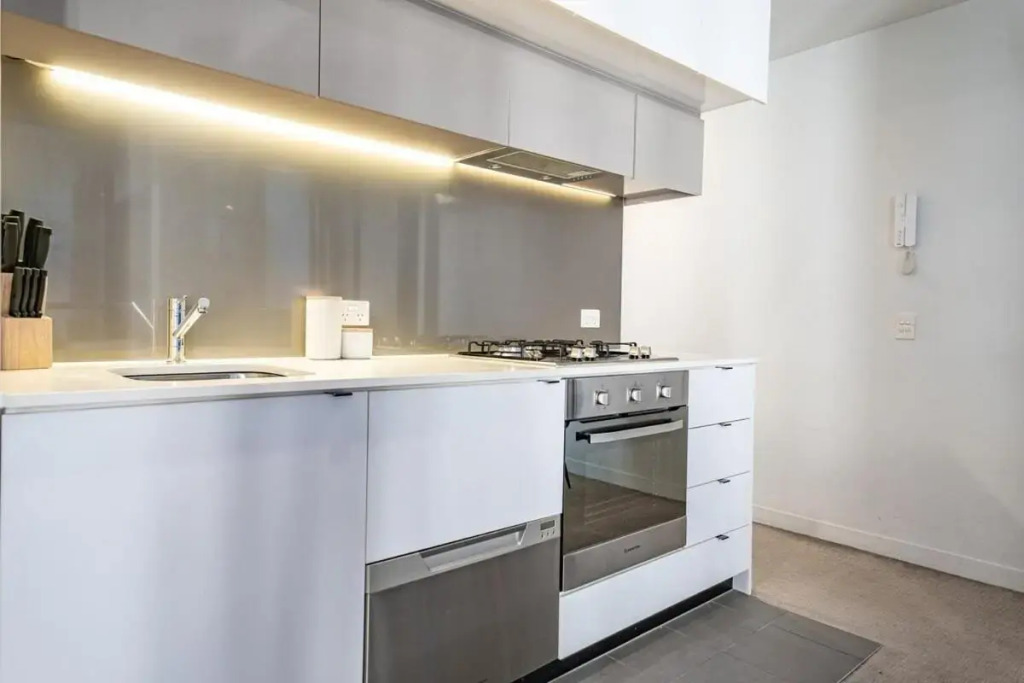 4313Elegant 1BR1BA Apt in high level