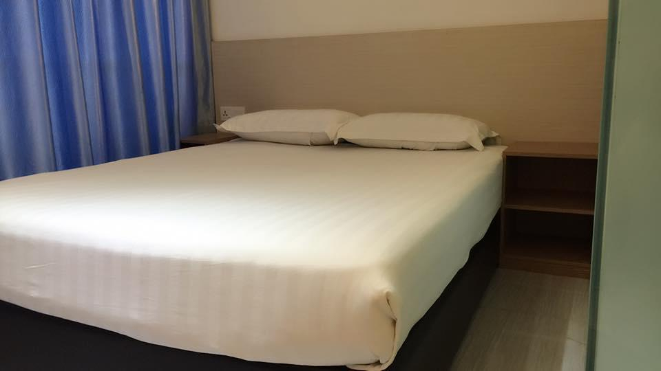 Dolphin Hotel