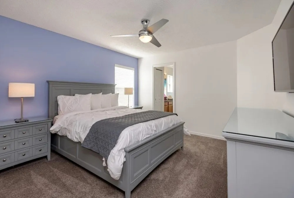 8489okc 7 Bedroom Villa