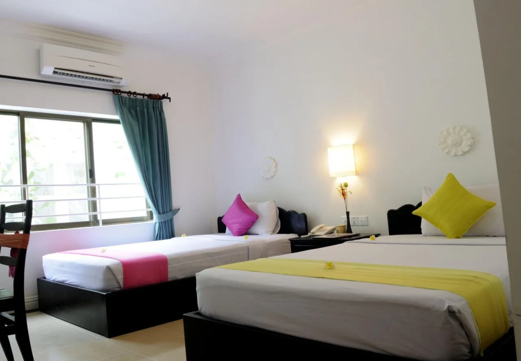 Frangipani Villa Hotel II