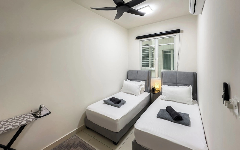 Residensi Suasana Damai by Airhost