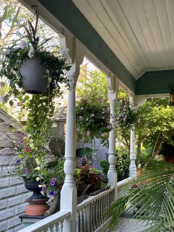 Austin House Inn