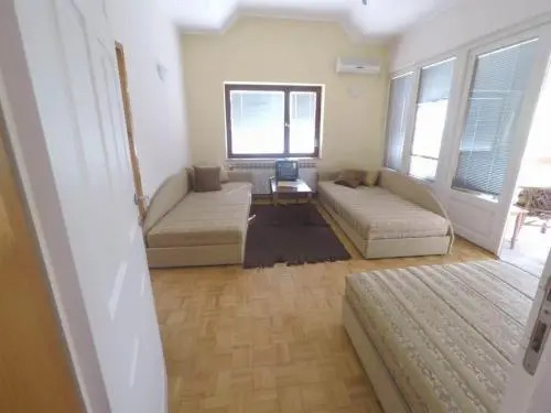 Guest House Sobe