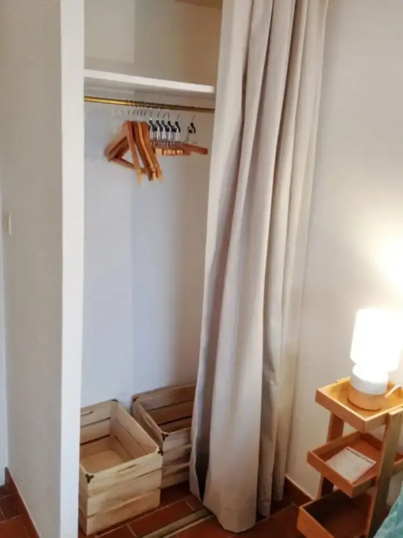 Studio in Vence, With Wonderful Mountain View, Pool Access and Wifi - 14 km From the Beach