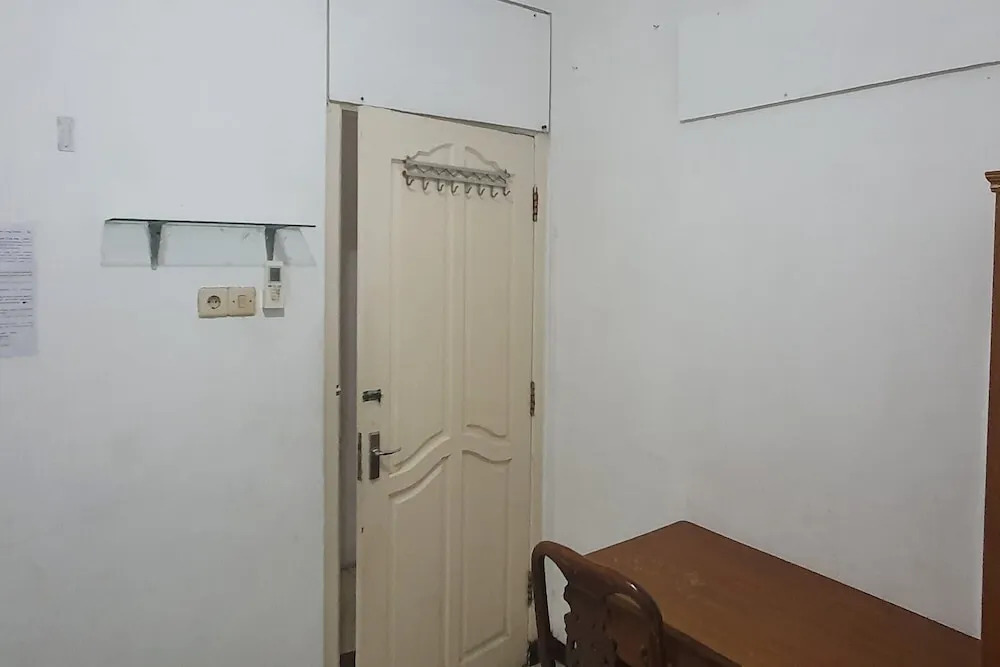 SPOT ON 93681 Qodri Homestay Syariah