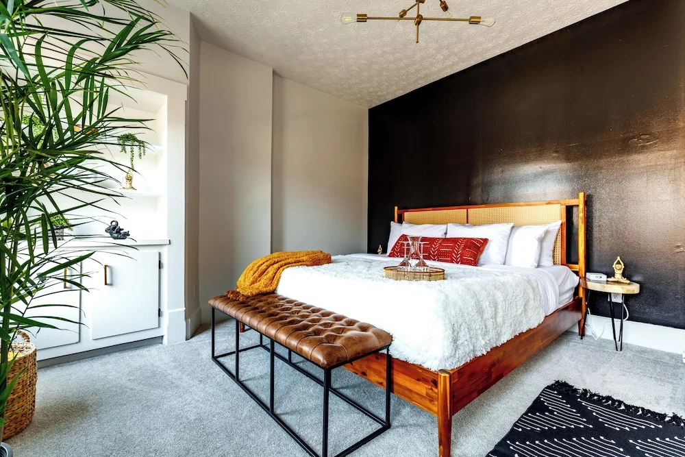 Jungle House Boutique Residences – Downtown Columbus & Short North