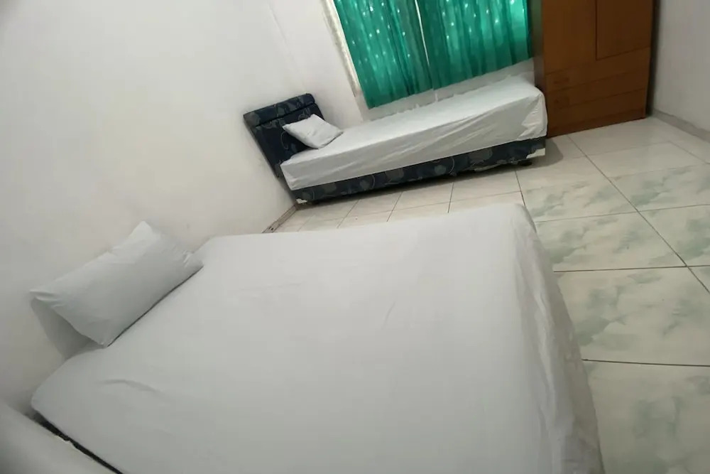 OYO 93839 Aquenda Homestay Syariah