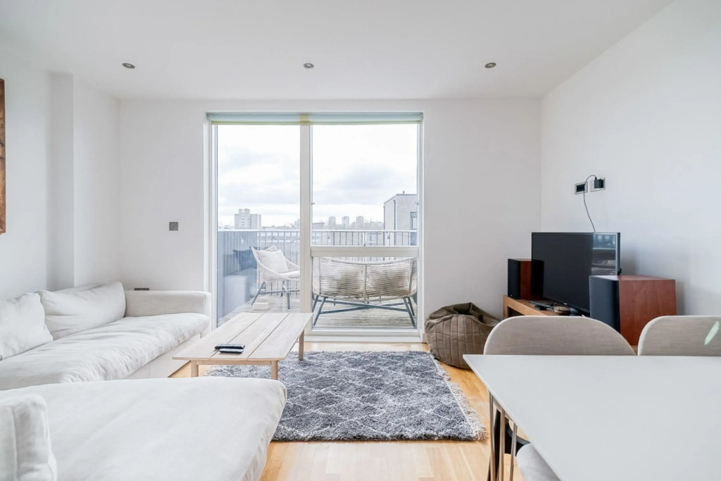 Modern Bermondsey Apartment