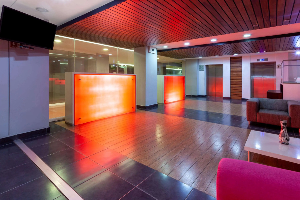 Ramada by Wyndham Acapulco Hotel & Suites