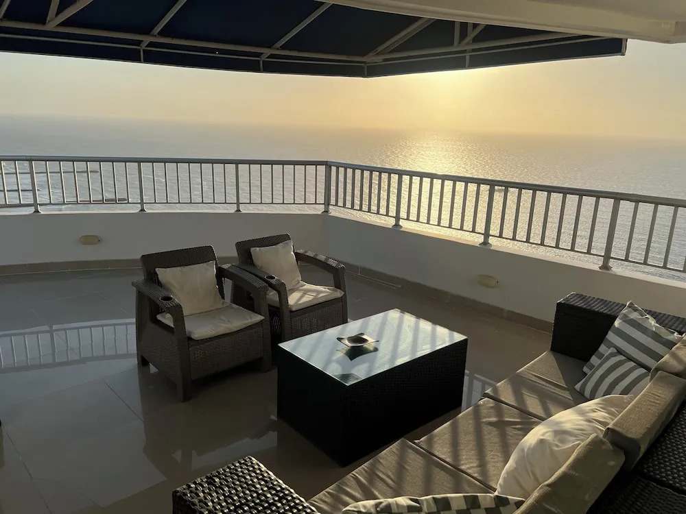 Palmetto Penthouse Deluxe Beautiful View and Sunset Floor 39