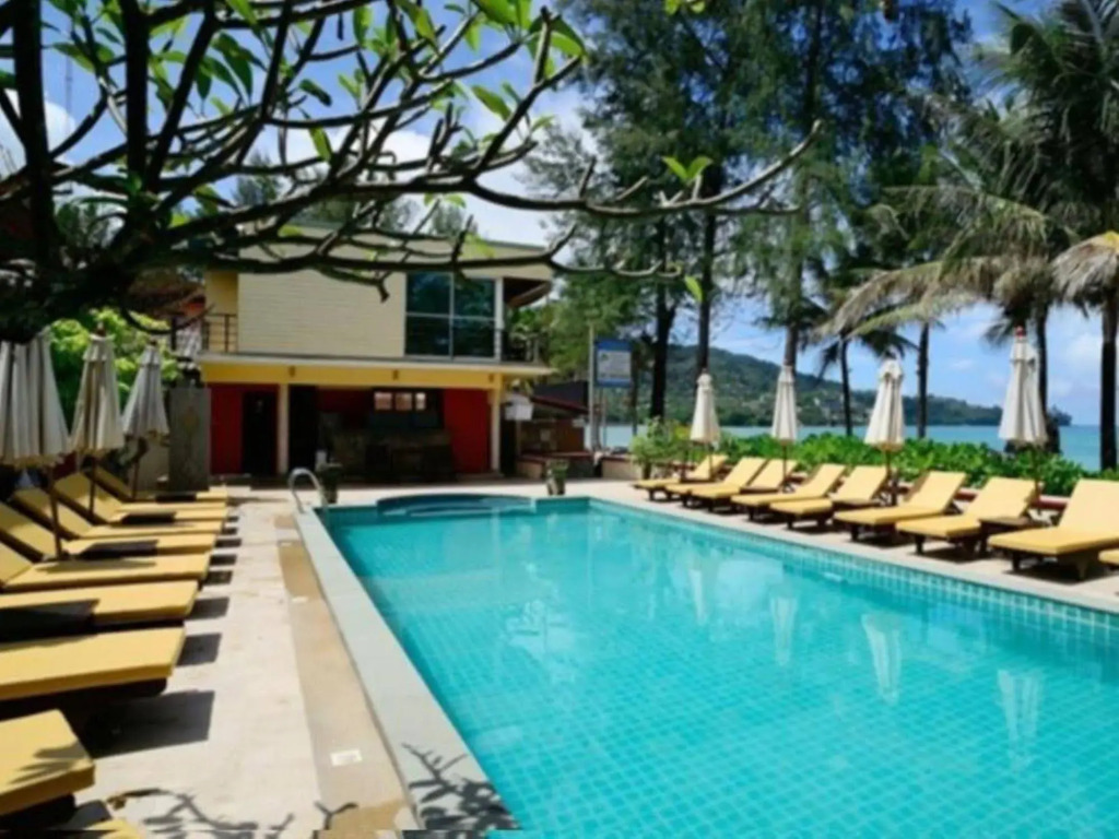 Kamala Beachfront Apartment