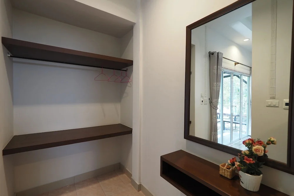 OYO 733 T Resort