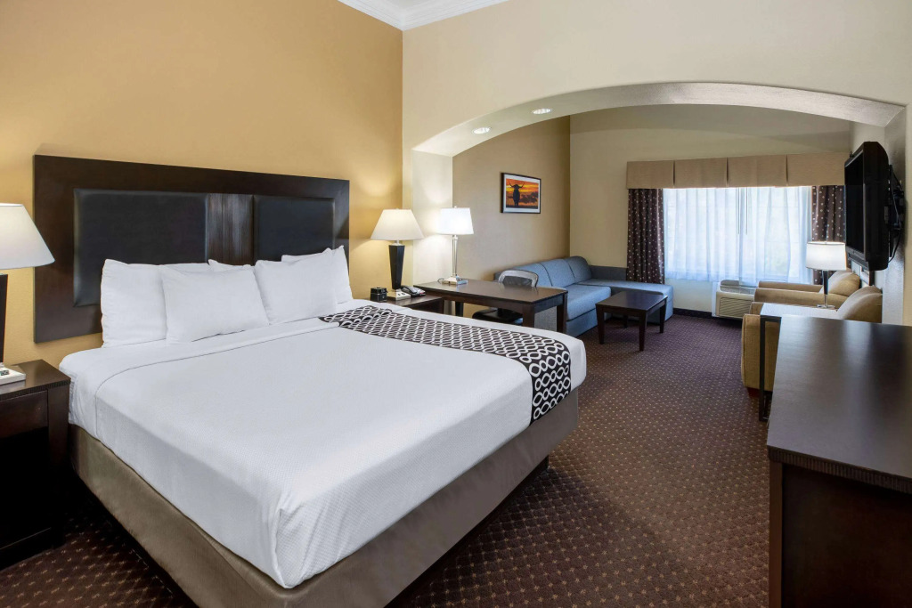 La Quinta by Wyndham Houston New Caney