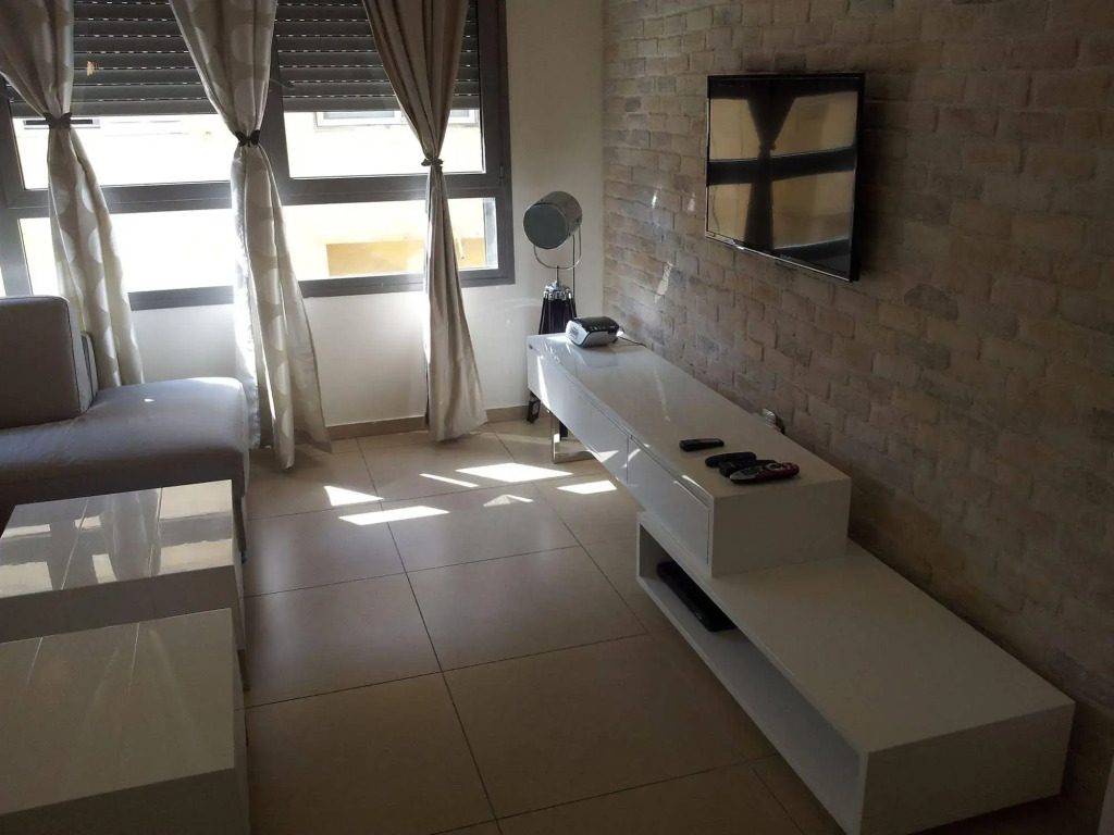 Sunshine Suites