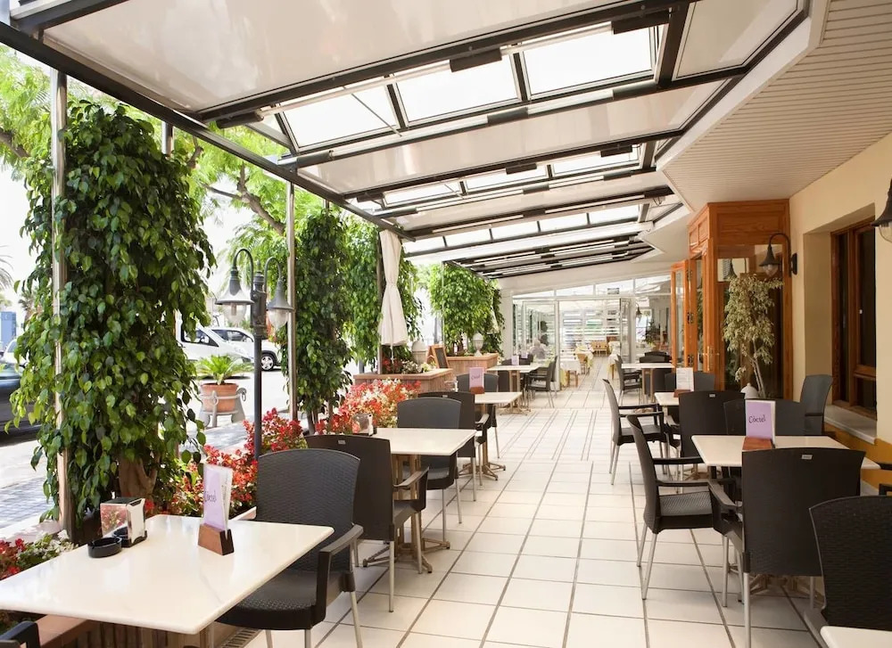 Hotel Rovira