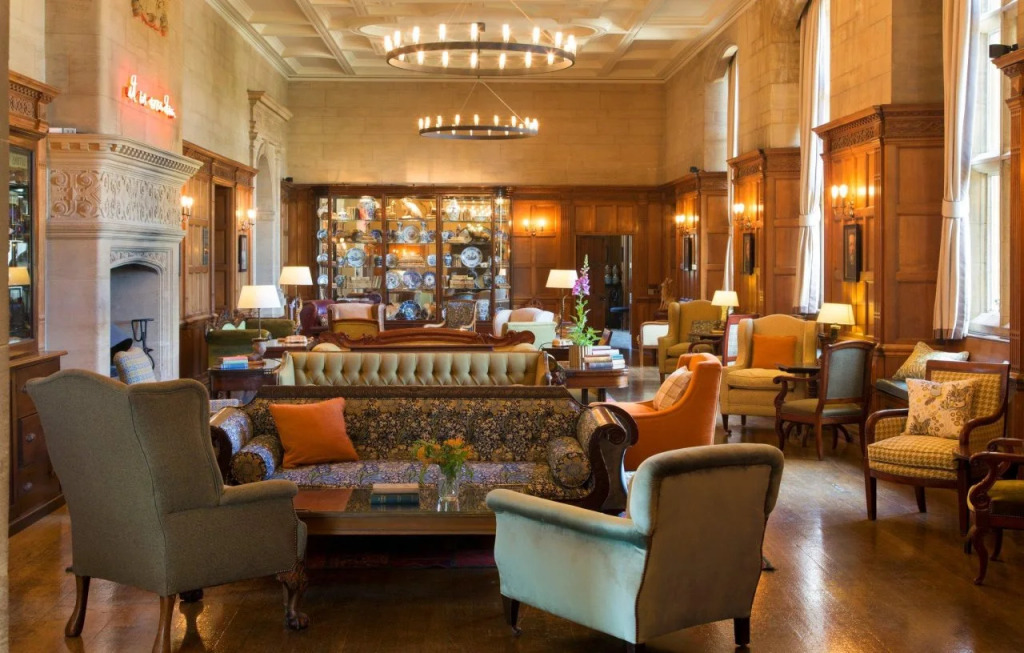 Eynsham Hall