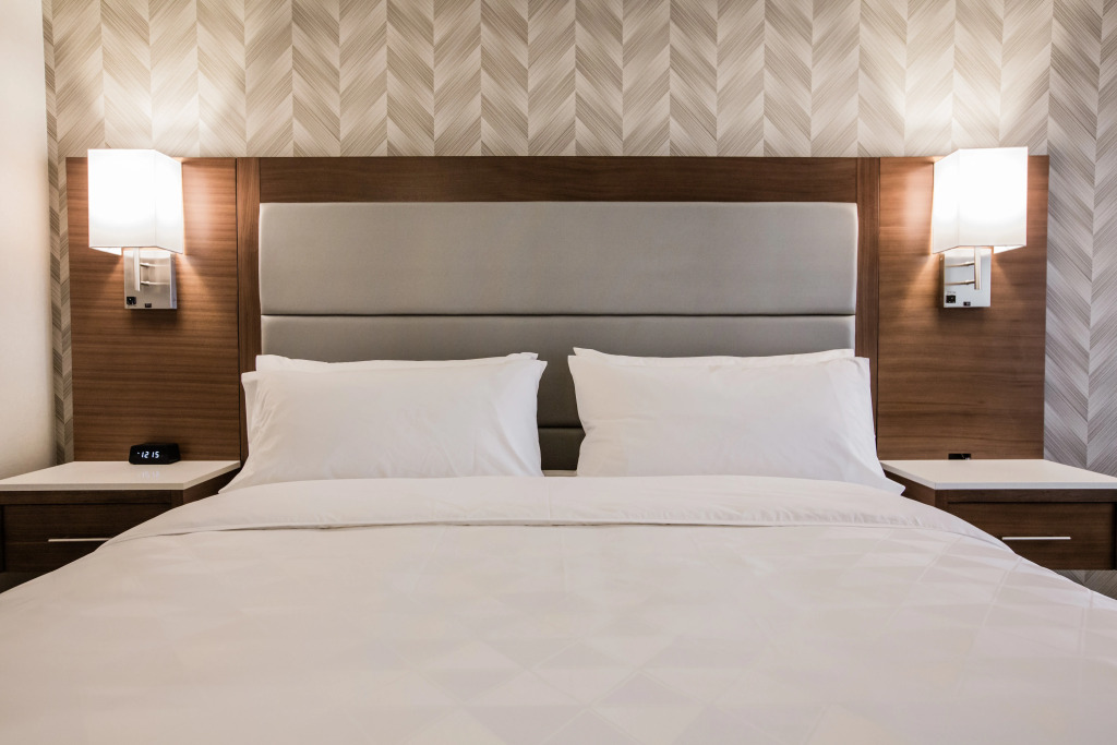 Holiday Inn Hotel & Suites Calgary South - Conference Ctr by IHG