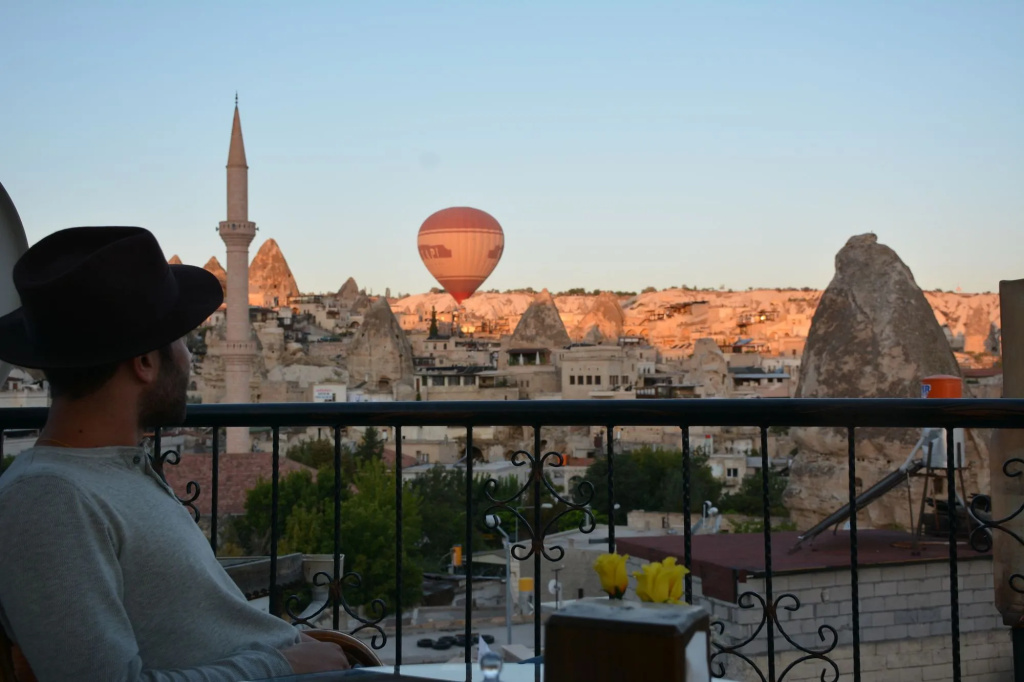 View Cave Hotel