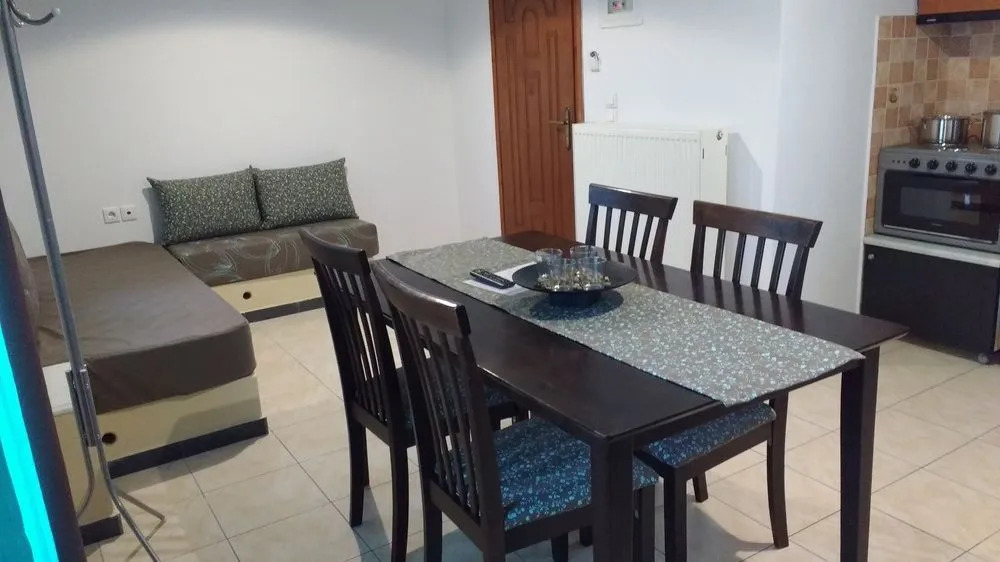 Vazeos Apartments