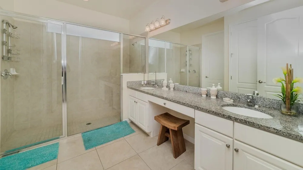 4079 oak Tree Drive