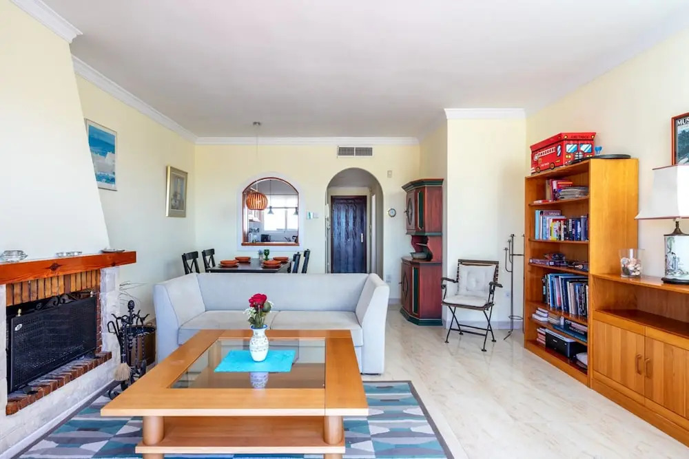 Apartment - 2 Bedrooms with Pool and WiFi - 107865