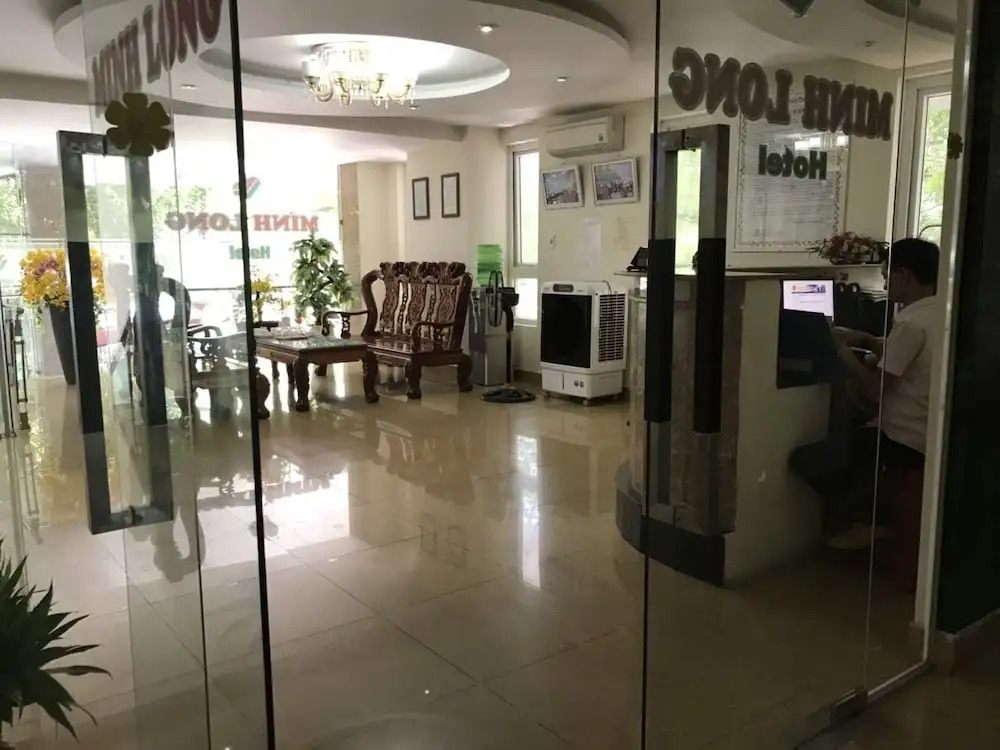 Minh Long Hotel