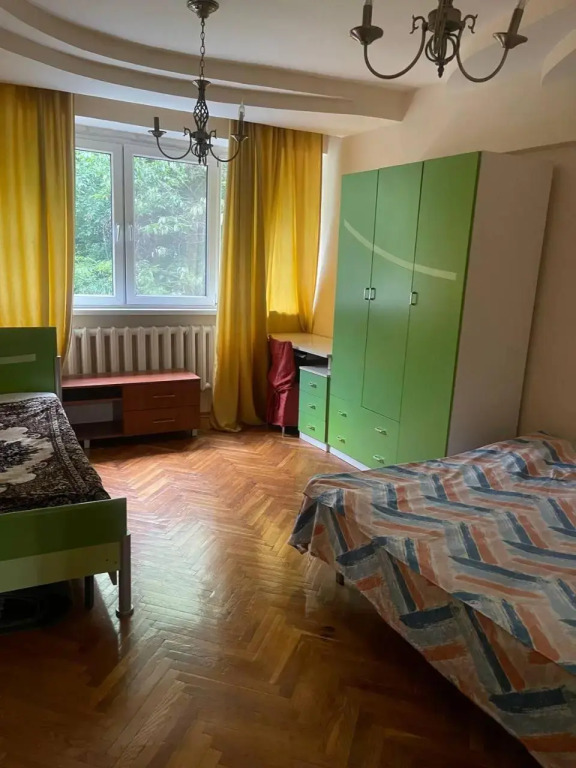 Квартира трехкомнатная