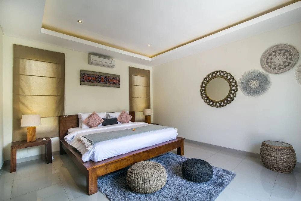 MariJo Villa