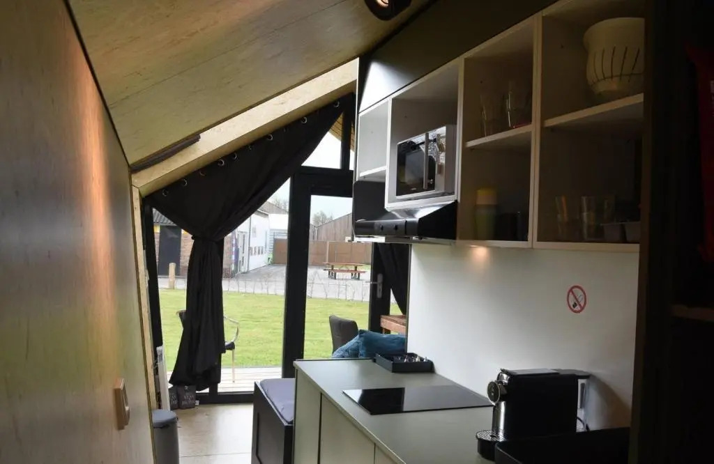 Tiny House in het groen, aan zee