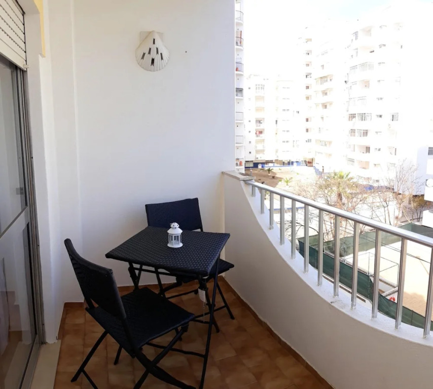 Apartment With 2 Bedrooms in Armação de Pêra, With Wonderful sea View