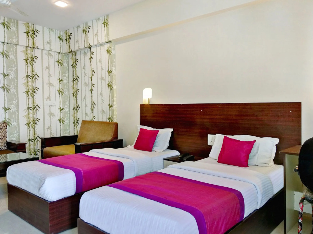 OYO 11683 Hotel YMCA