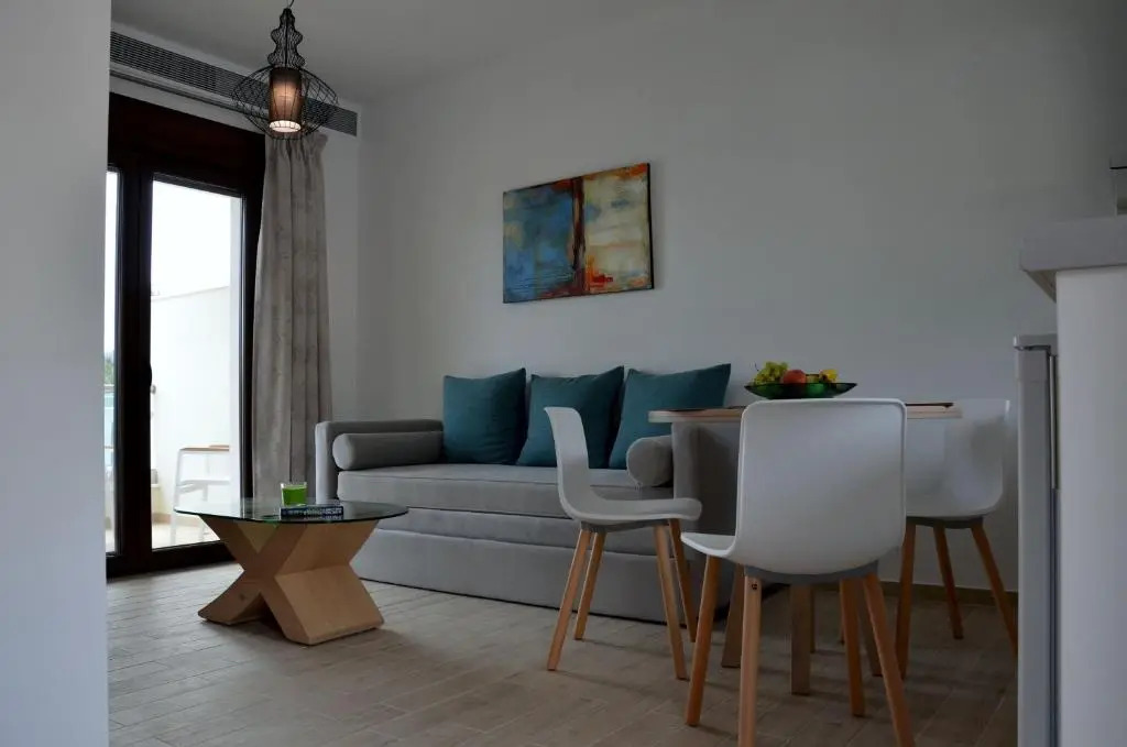 Hatzoudis Luxury Suites