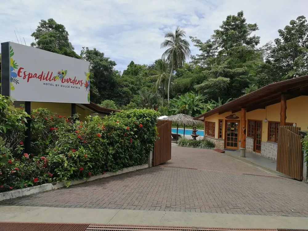 Espadilla Gardens Hotel