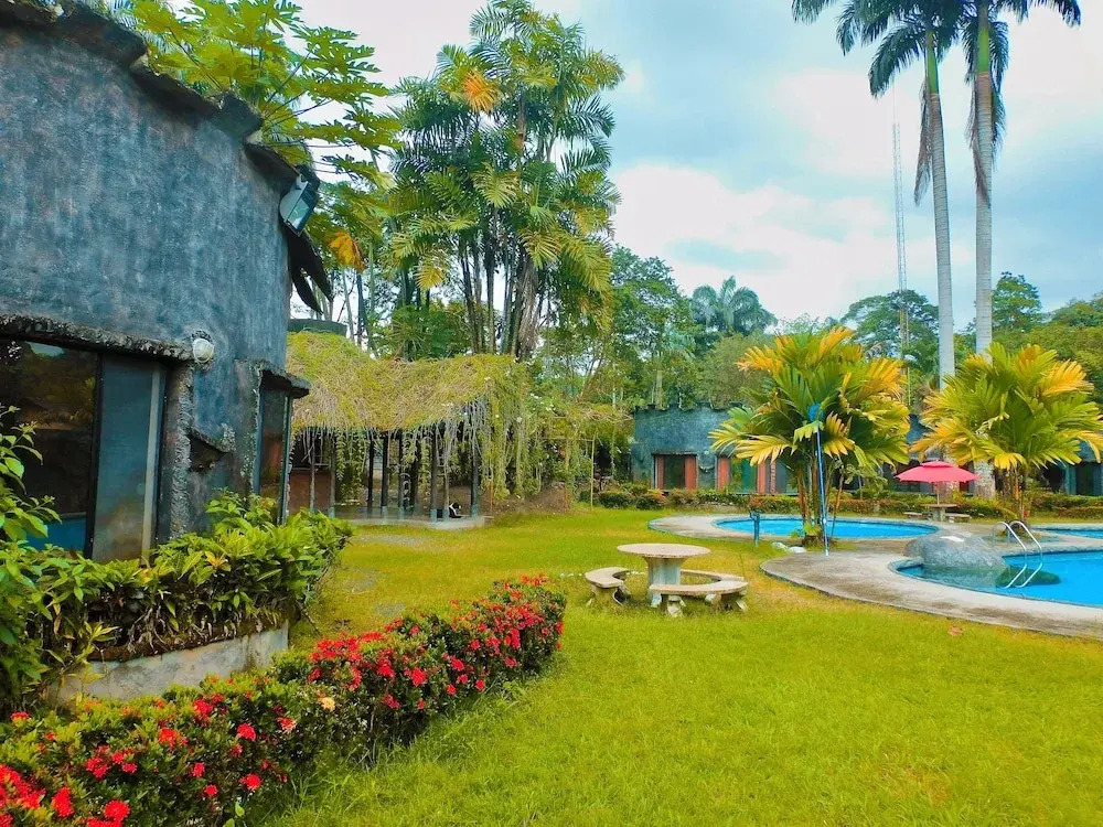 Puerto Quito Lodge - MonPar