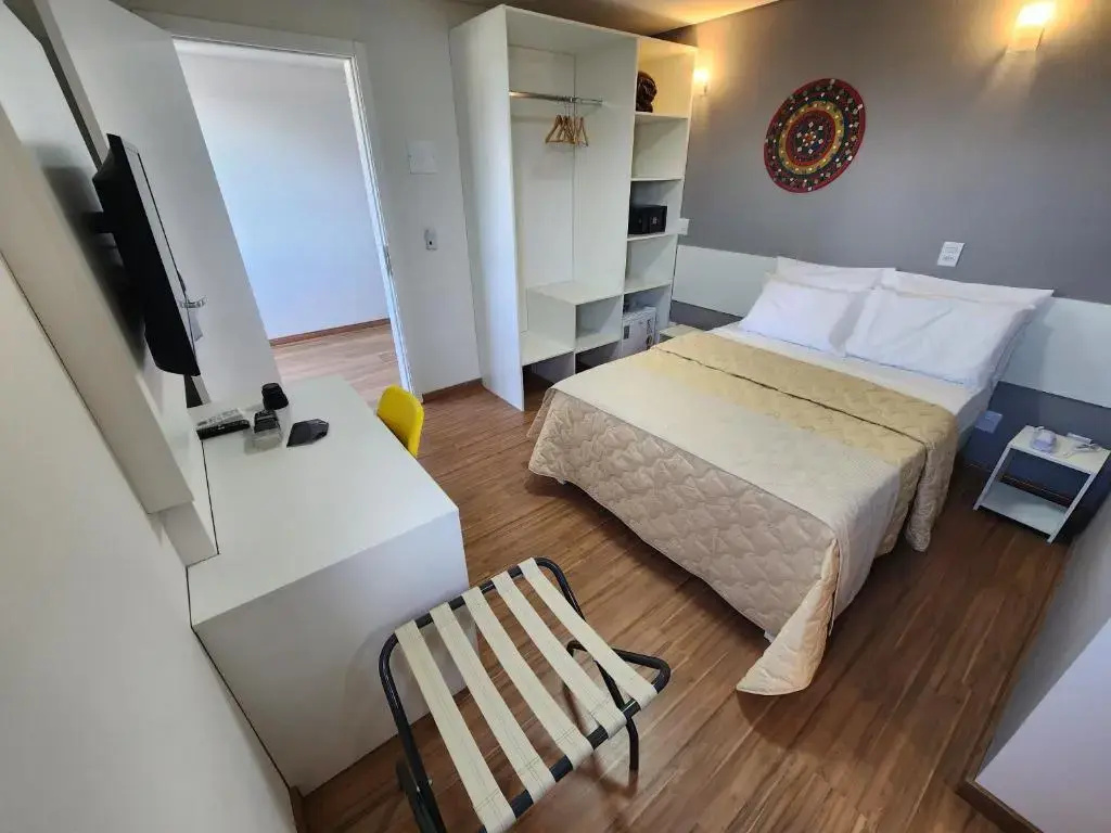 Vincenzo Hotel