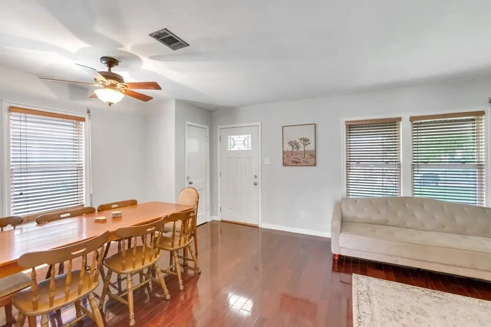 Off The Hook On Marlin Just Minutes From Beach 2 Bedroom Home by Redawning