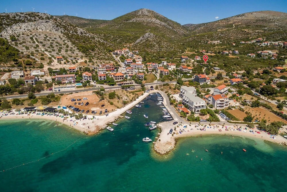 3 Bedroom Beautiful Home In Seget Vranjica