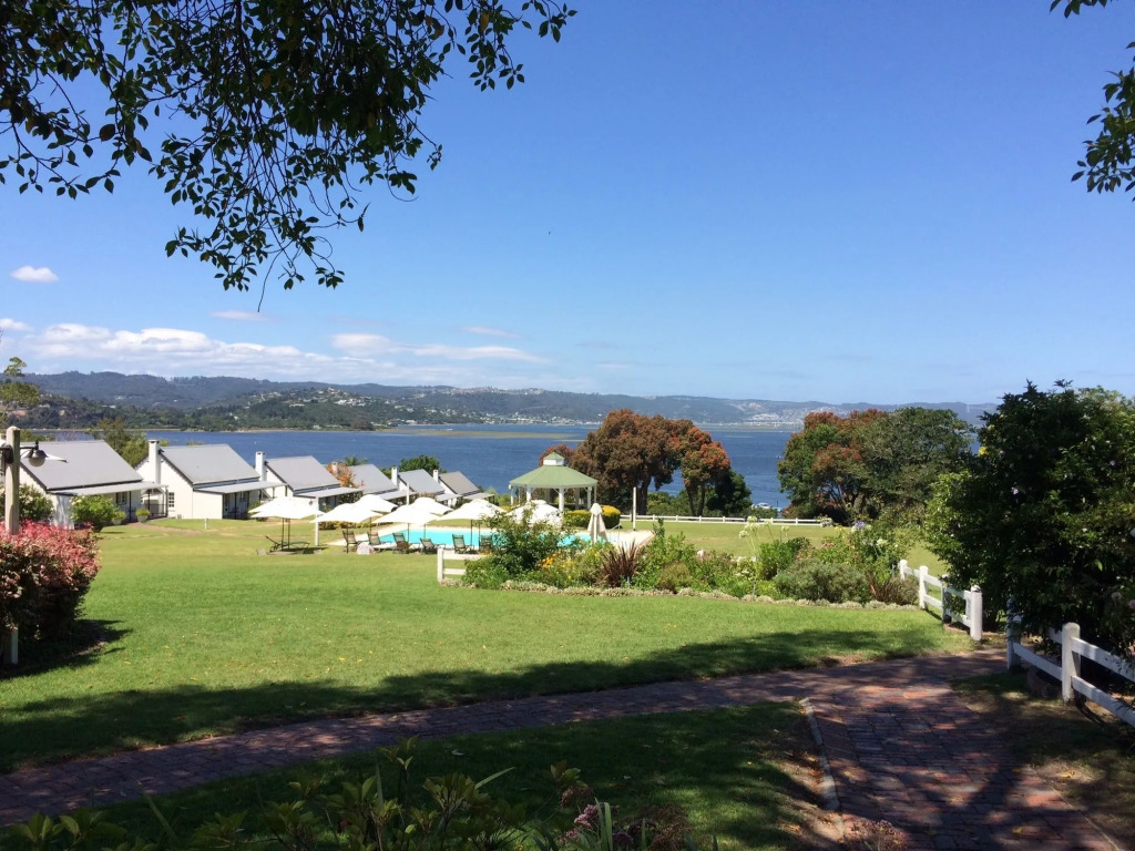 Belvidere Manor Lagoonside Cottages