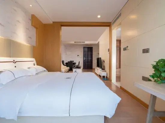 Sunny international apartment