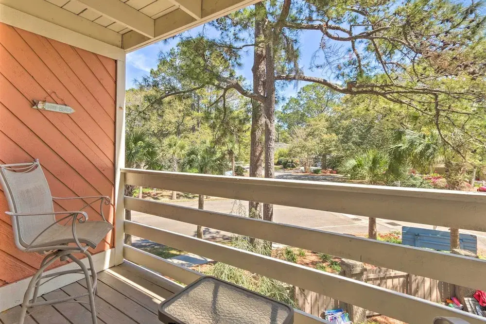 Hilton Head Condo: Pool, Hot Tub & Tennis Access!